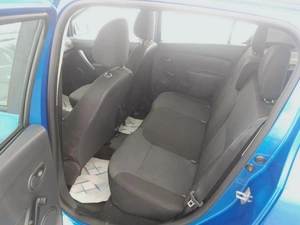 Хэтчбек Renault Sandero 1 года, 930000 рублей, Клинцы