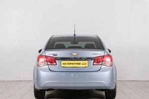 Седан Chevrolet Cruze 2010 года, 639000 рублей, Красноярск