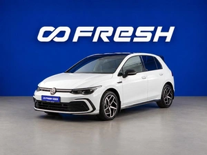 Хетчбэк Volkswagen Golf 2021 года, 2797434 рублей, Москва