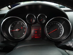 Седан Opel Astra 2013 года, 715000 рублей, Тверь