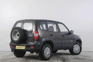 Внедорожник Chevrolet Niva 2012 года, 599000 рублей, Кемерово