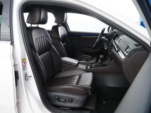 Универсал Skoda Superb 2020 года, 3549077 рублей, Москва