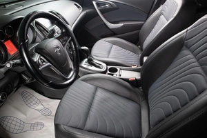 Хетчбэк Opel Astra 2014 года, 959000 рублей, Оренбург