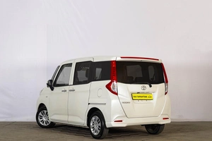 Минивэн Toyota Roomy 2018 года, 1089000 рублей, Тюмень