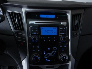 Седан Hyundai Sonata 2011 года, 825000 рублей, Ставрополь