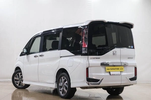 Минивэн Honda Stepwgn Spada 2016 года, 1799000 рублей, Новокузнецк