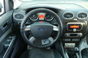 Седан Ford Focus 2008 года, 559000 рублей, Омск