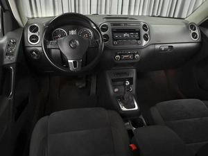 Внедорожник Volkswagen Tiguan 2013 года, 1442000 рублей, Ставрополь