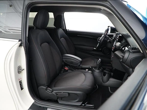Хетчбэк MINI Cooper 2018 года, 1397444 рублей, Москва