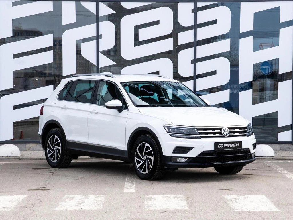 Внедорожник Volkswagen Tiguan 2018 года, 2299000 рублей, Краснодар