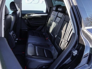 Внедорожник Volkswagen Touareg 2012 года, 1999000 рублей, Волгоград