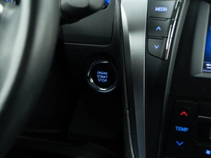 Седан Toyota Camry 2017 года, 3989999 рублей, Москва