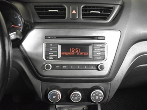 Седан Kia Rio 2015 года, 798900 рублей, Казань