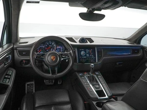 Внедорожник Porsche Macan Turbo 2015 года, 2700055 рублей, Москва