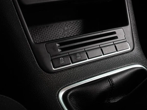 Внедорожник Volkswagen Tiguan 2011 года, 1060000 рублей, Воронеж