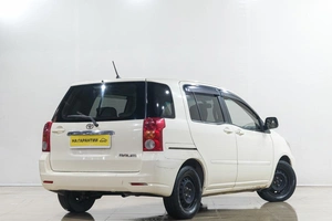 Минивэн Toyota Raum 2003 года, 569000 рублей, Новокузнецк