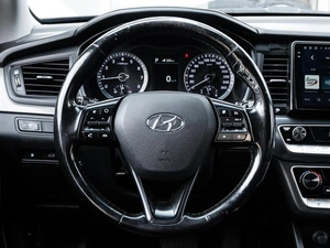 Седан Hyundai Sonata 2018 года, 1810000 рублей, Ставрополь