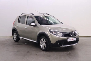 Хэтчбек Renault Sandero 2013 года, 800000 рублей, Брянск