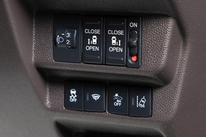 Минивэн Honda Freed 2016 года, 1529000 рублей, Новосибирск