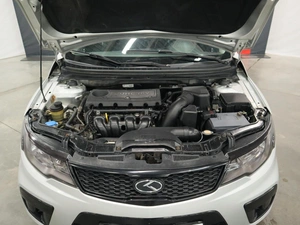 Седан Kia Cerato 2010 года, 1120000 рублей, Курск
