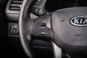 Хетчбэк Kia Rio 2012 года, 599000 рублей, Томск