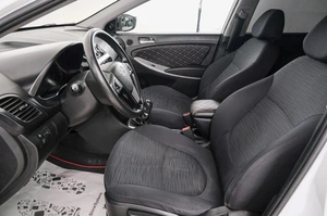 Седан Hyundai Solaris 2016 года, 699000 рублей, Красноярск
