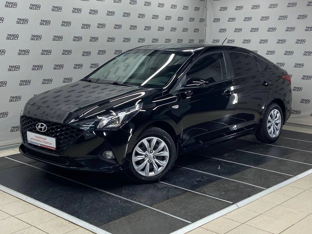 Седан Hyundai Solaris 2021 года, 1580000 рублей, Красноярск