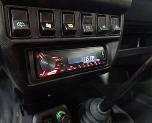 Внедорожник ВАЗ (LADA) 4x4 (Нива) 2017 года, 597000 рублей, Красноярск