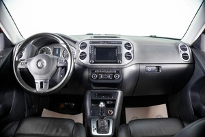 Внедорожник Volkswagen Tiguan 2014 года, 1659000 рублей, Пермь