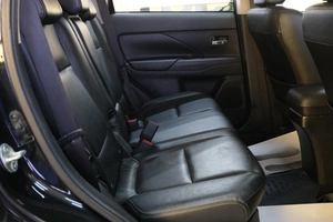 Внедорожник Mitsubishi Outlander 2012 года, 1519000 рублей, Омск