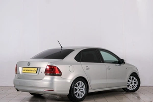 Седан Volkswagen Polo 2011 года, 699000 рублей, Красноярск