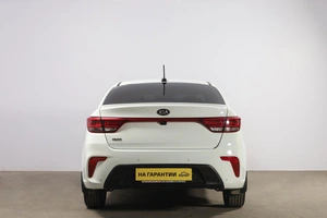 Седан Kia Rio 2020 года, 1299000 рублей, Новосибирск