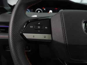 Лифтбек Changan UNI-V 2023 года, 2199000 рублей, Воронеж