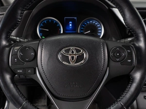 Седан Toyota Corolla 2016 года, 1739000 рублей, Тюмень