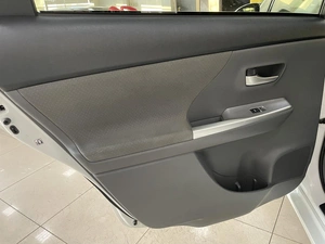 Универсал Toyota Prius Alpha 2013 года, 1247000 рублей, Солонцы