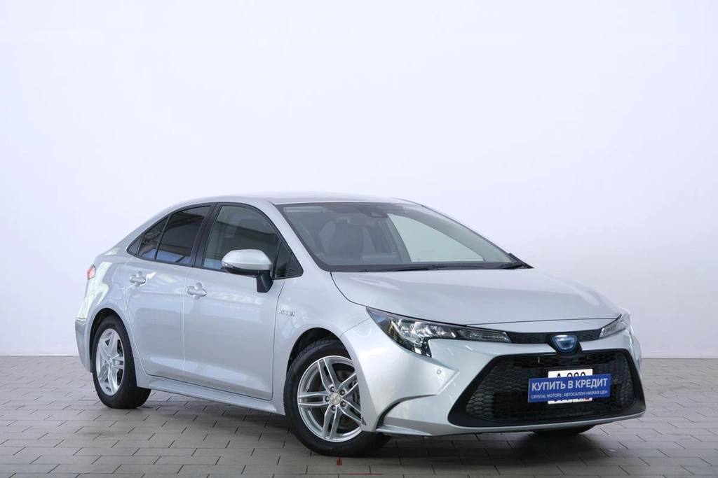Седан Toyota Corolla 2019 года, 2299000 рублей, Омск
