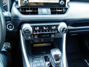 Внедорожник Toyota RAV4 2021 года, 4150000 рублей, Владимир
