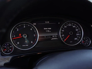 Внедорожник Volkswagen Touareg 2012 года, 1999000 рублей, Волгоград