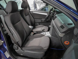 Хетчбэк Opel Astra 2011 года, 499000 рублей, Воронеж