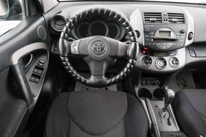 Внедорожник Toyota RAV4 2006 года, 1049000 рублей, Красноярск