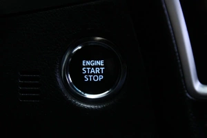 Хетчбэк Toyota Auris 2013 года, 1248000 рублей, Солонцы