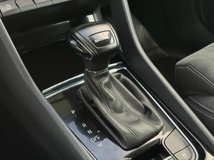 Внедорожник Skoda Karoq 2020 года, 2387000 рублей, Ижевск