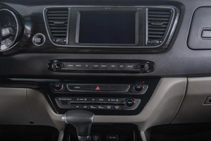 Минивэн Kia Carnival 2019 года, 2949000 рублей, Томск