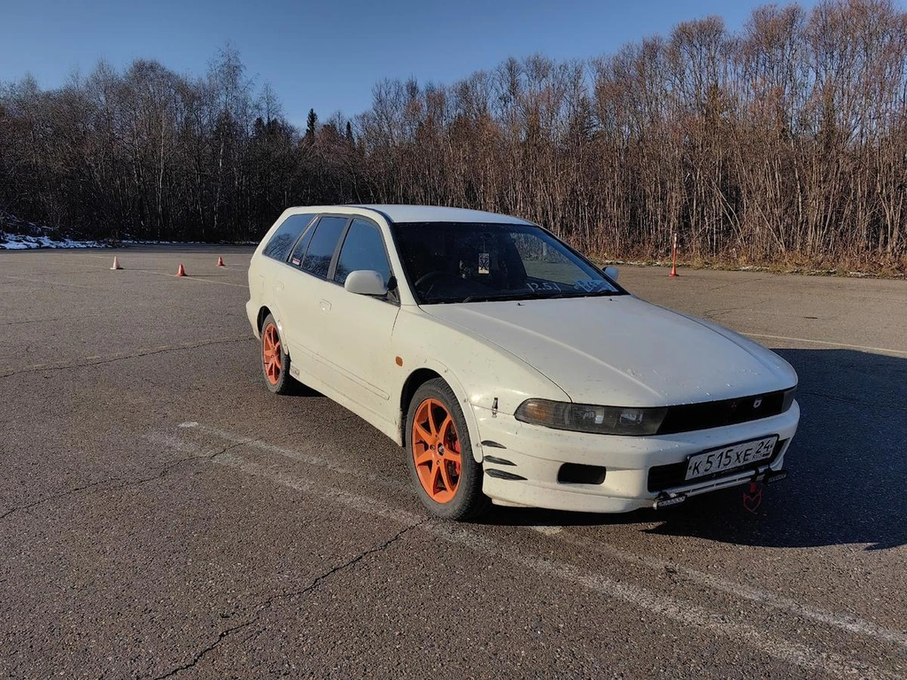 Универсал Mitsubishi Legnum 1998 года, 350000 рублей, Лесосибирск