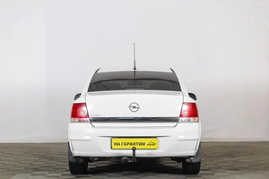 Седан Opel Astra 2012 года, 729000 рублей, Тюмень