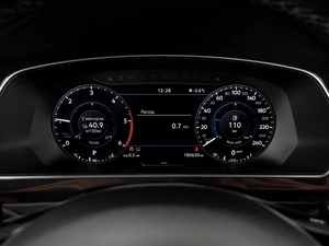 Внедорожник Volkswagen Tiguan 2017 года, 2349000 рублей, Тюмень