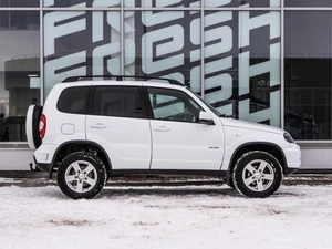 Внедорожник Chevrolet Niva 2018 года, 840000 рублей, Самара