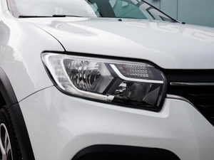 Седан Renault Logan Stepway 2022 года, 1280000 рублей, Большой Сочи