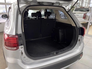 Внедорожник Mitsubishi Outlander 2017 года, 1760000 рублей, Красноярск