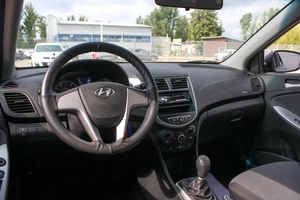 Седан Hyundai Solaris 2013 года, 1370000 рублей, Ярославль